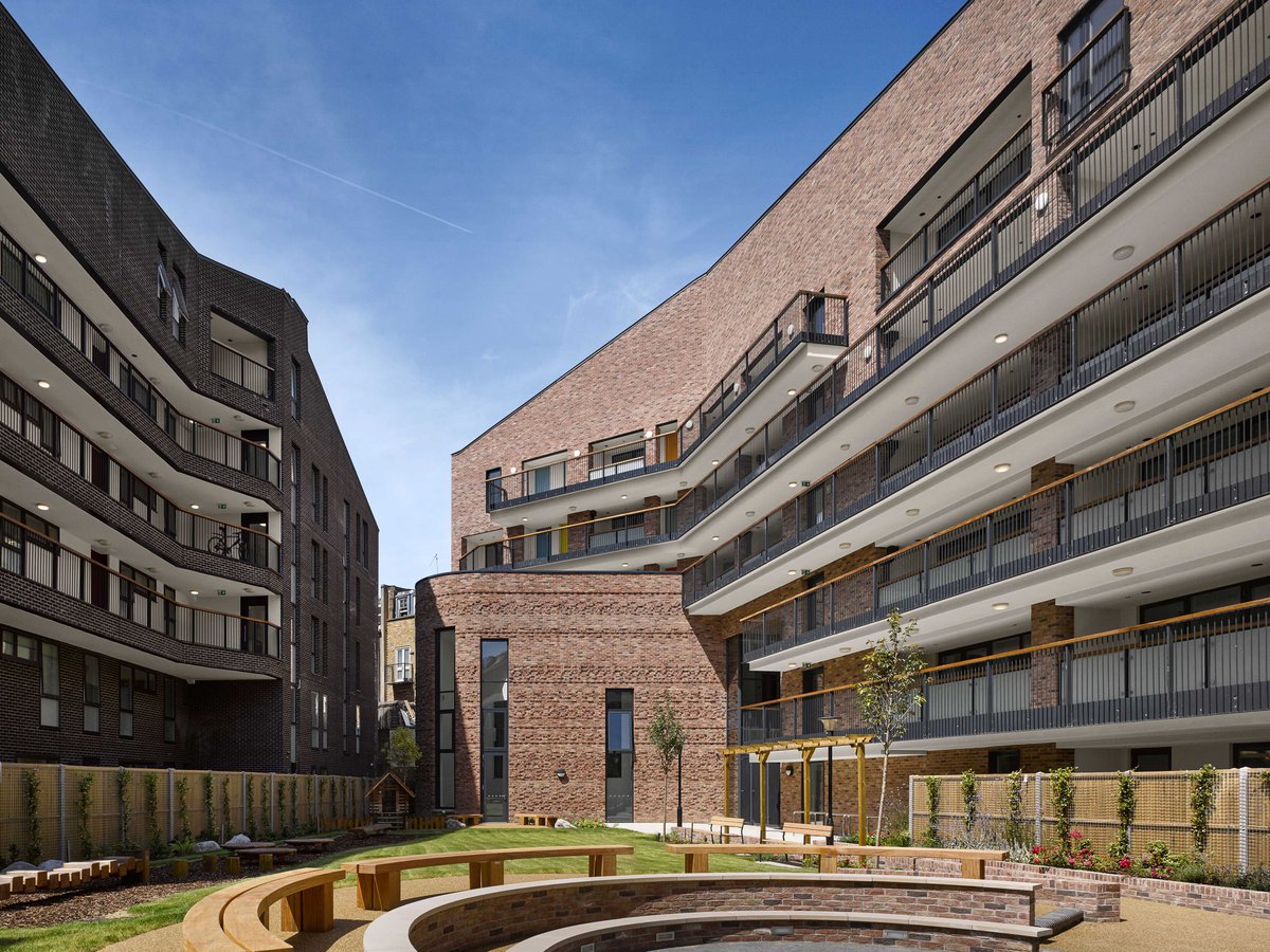 Matthew Lloyd Architects New Mildmay Courtyard Overview