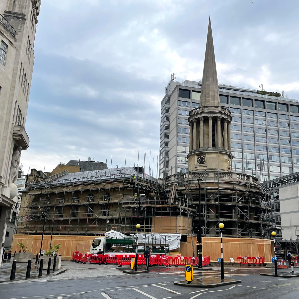 Matthew Lloyd Architects All Souls Langham Place Construction June Scaffolding 01