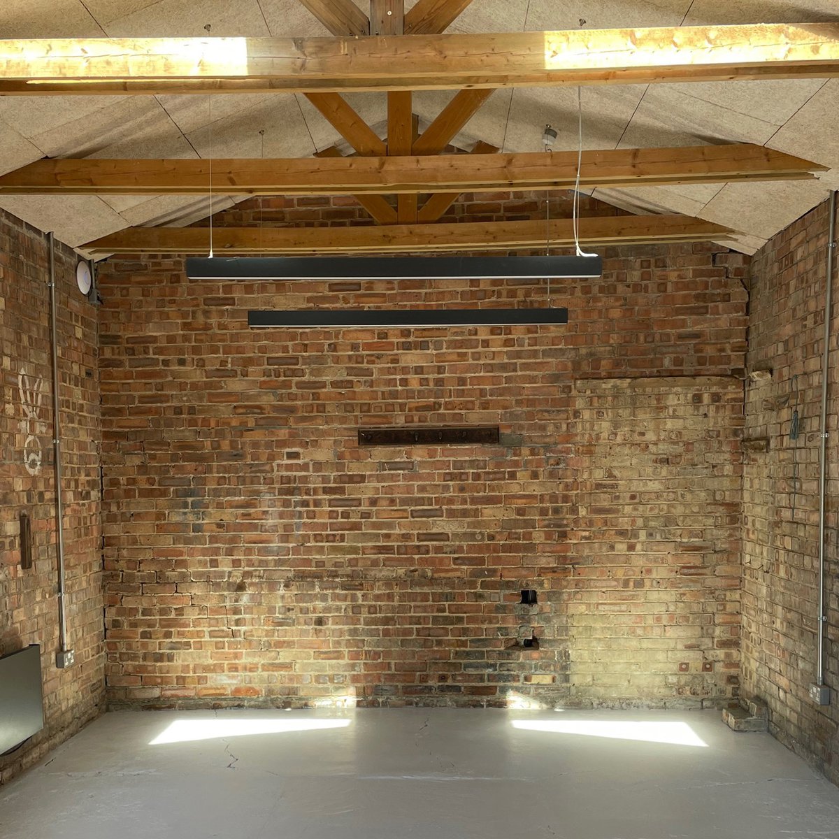 Matthew Lloyd Architects Cedar Yards 1A Yards Mulberry Barns 01 Squared