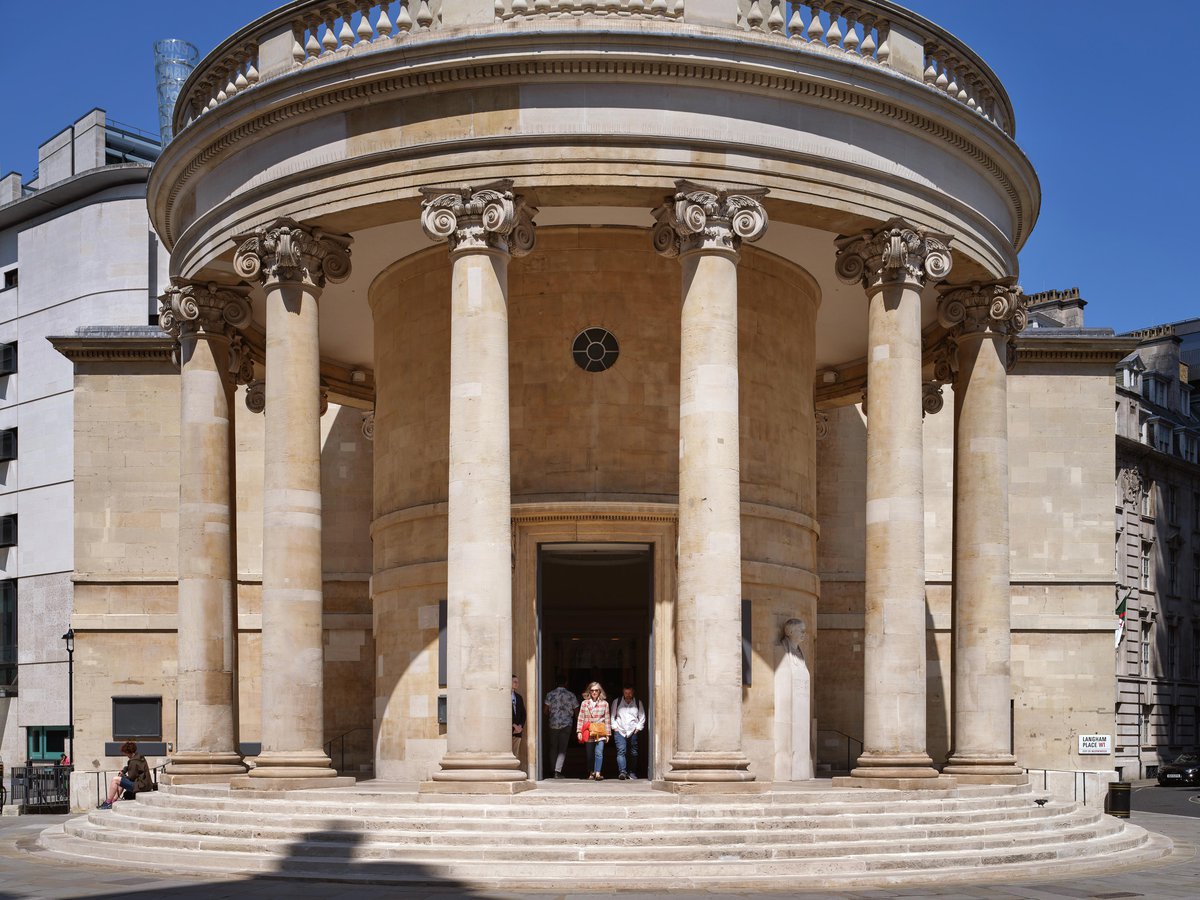 Matthew Lloyd Architects All Souls Langham Place Street View Portico