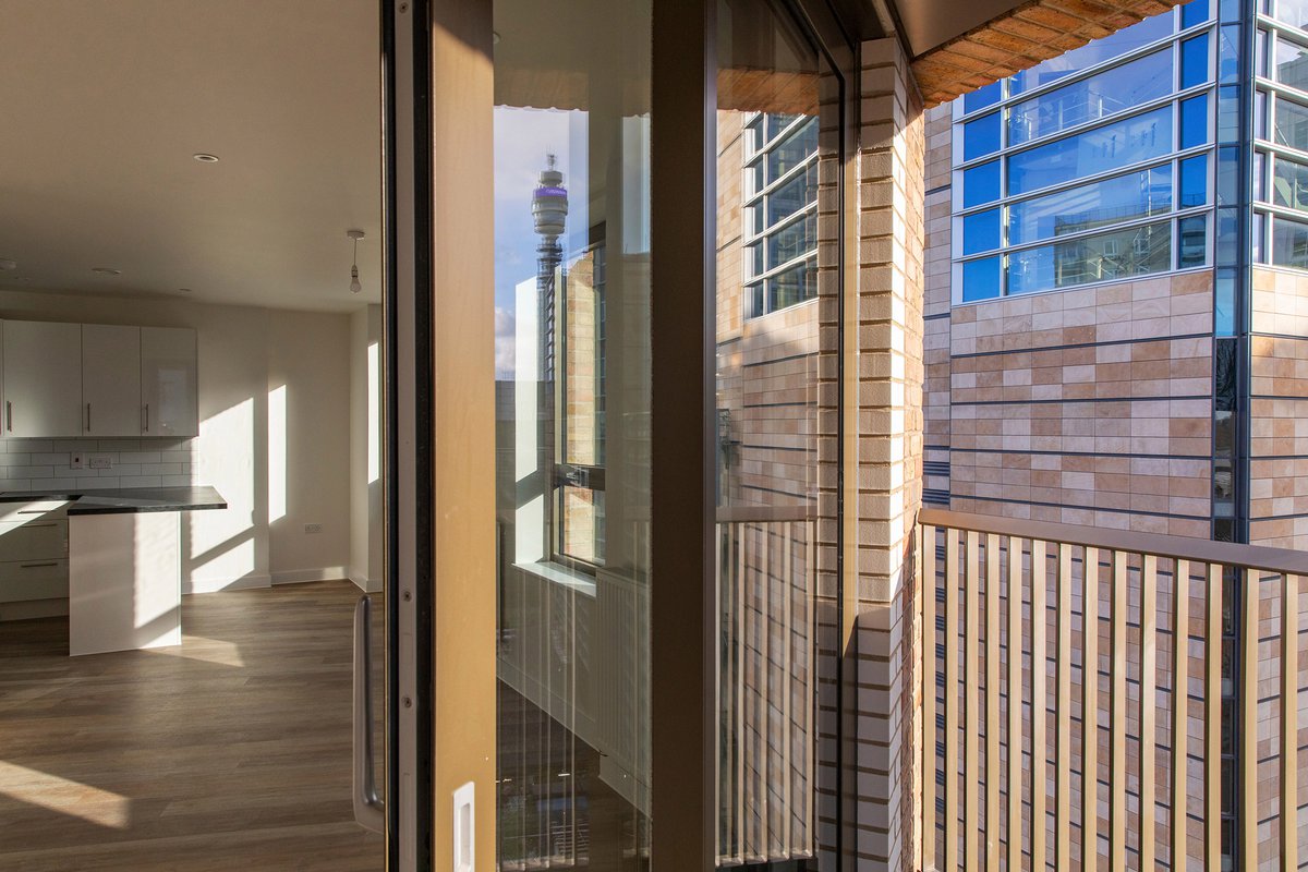 Matthew Lloyd Architects Longford House Flat Interior 02