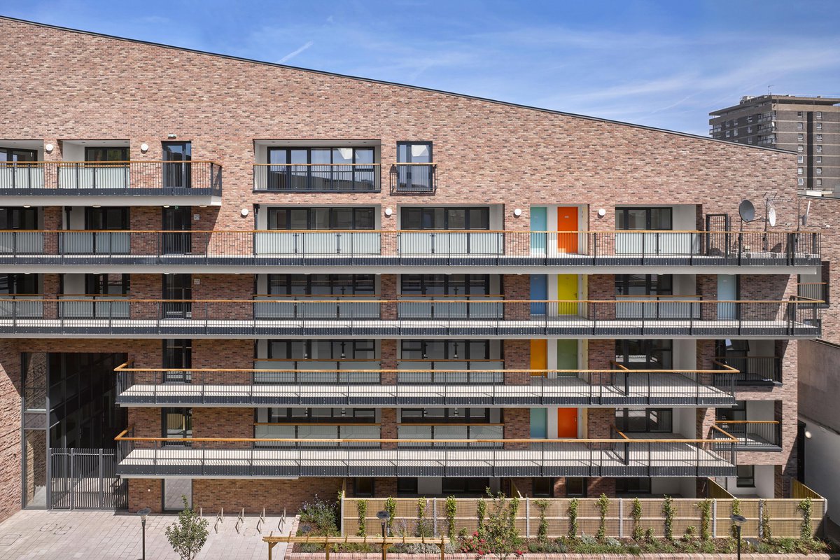 Matthew Lloyd Architects New Mildmay Courtyard Facade Deck