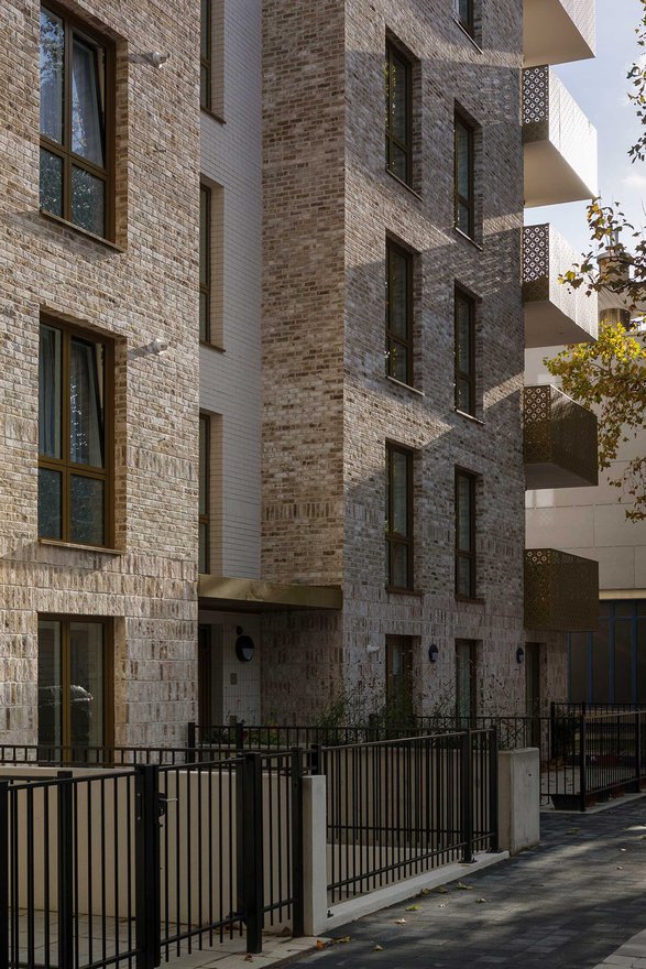 Matthew Lloyd Architects Regents Park Estate Exterior4