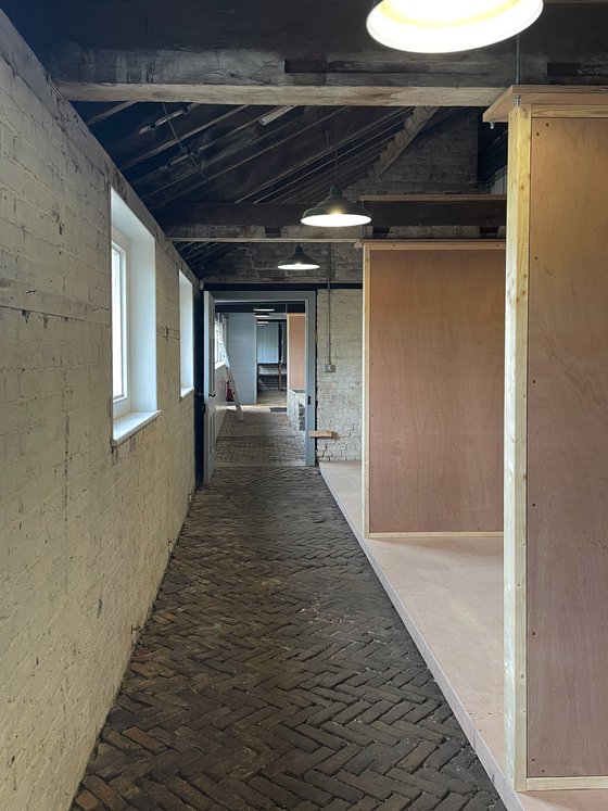 Matthew Lloyd Architects Cedar Yards 1A Yards Corridor 01
